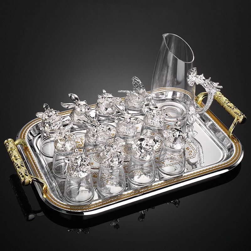 BỘ CHÉN RƯỢU QUÝ 12 CON GIÁP KÈM KHAY VÀ BÌNH RÓT RƯỢU